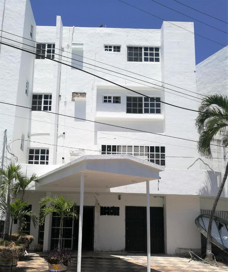 Hotel Chi Ibal Hu Cancún Exterior foto